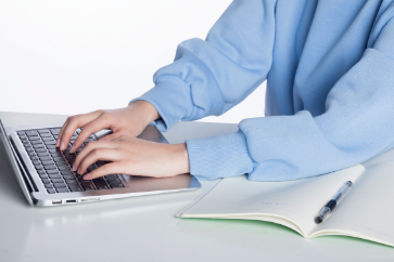 海南初級(jí)會(huì)計(jì)職稱考試報(bào)名條件有哪些？