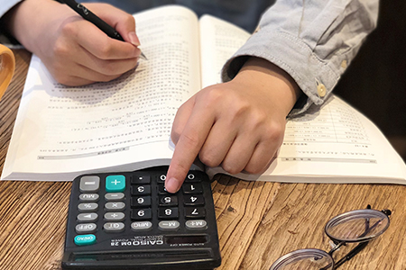 企業(yè)發(fā)生的工作服費(fèi)屬于職工福利費(fèi)嗎 企業(yè)發(fā)生的工作服費(fèi)屬于職工福利費(fèi)嗎