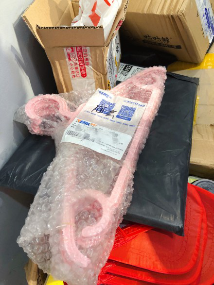 最簡陋的快遞包裝之衣架