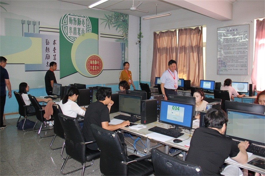 中級會計考試巡考