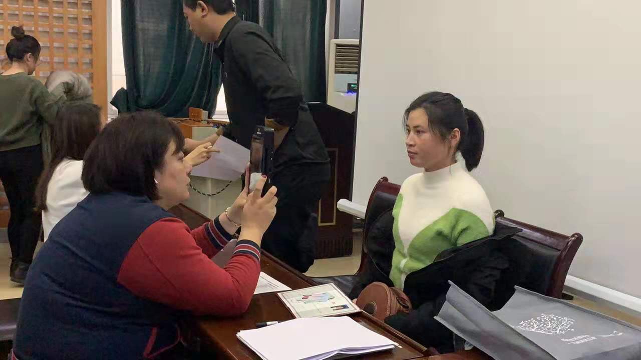 初級(jí)會(huì)計(jì)職稱(chēng)審核拍照