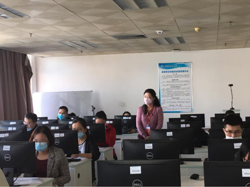 蔣力崢副會長在考點巡視