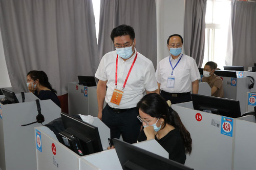 山西省財(cái)政廳黨組成員、副廳長(zhǎng)蔡江澤赴考點(diǎn)巡視